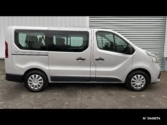 RENAULT TRAFIC III - voiture d'occasion - Photo 5