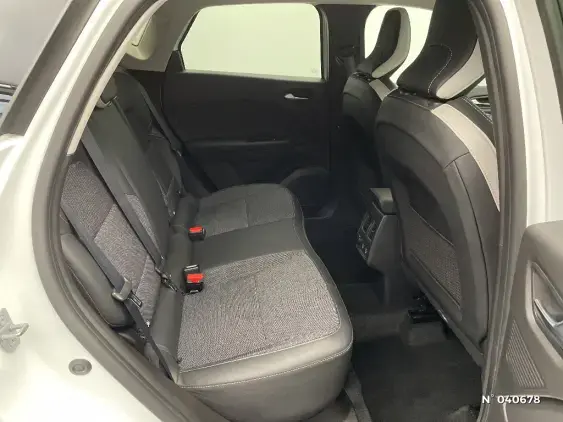 RENAULT CAPTUR II - voiture d'occasion - Photo 11