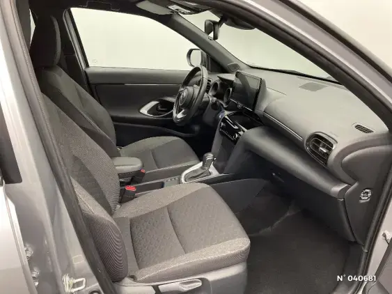 TOYOTA YARIS CROSS I - voiture d'occasion - Photo 10