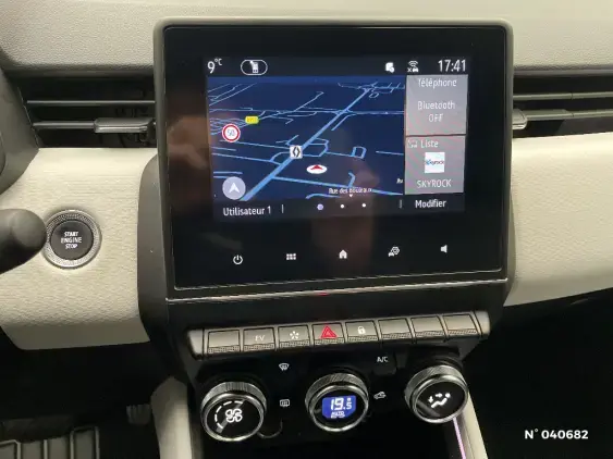 RENAULT CLIO V - voiture d'occasion - Photo 13