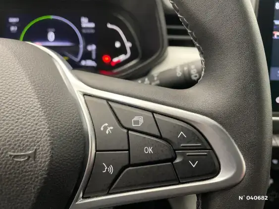 RENAULT CLIO V - voiture d'occasion - Photo 28