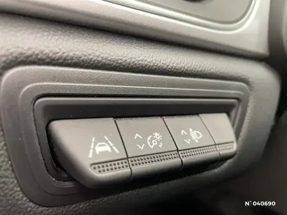 RENAULT CAPTUR II - voiture d'occasion - Photo 15