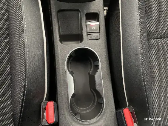 RENAULT CAPTUR II - voiture d'occasion - Photo 26