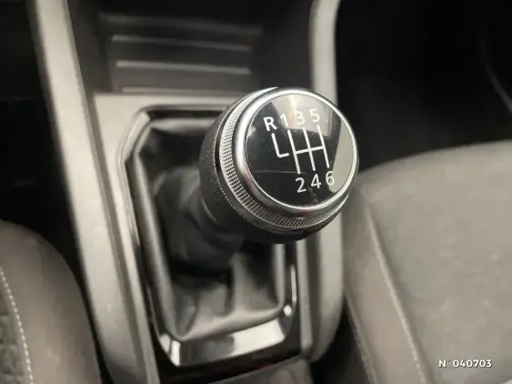 RENAULT CLIO V - voiture d'occasion - Photo 24