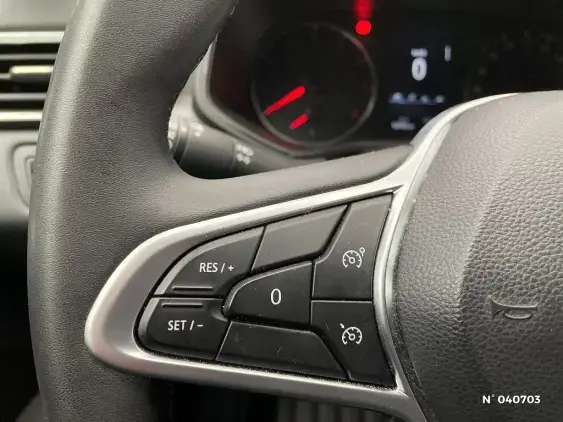 RENAULT CLIO V - voiture d'occasion - Photo 26