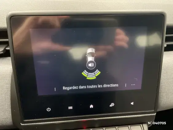 RENAULT CLIO V - voiture d'occasion - Photo 14