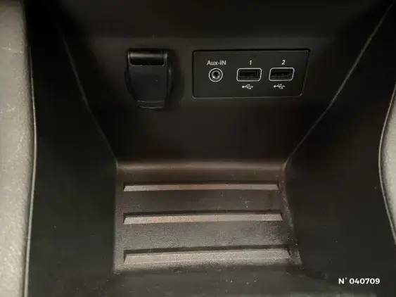 RENAULT CLIO V - voiture d'occasion - Photo 24