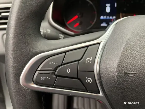 RENAULT CLIO V - voiture d'occasion - Photo 27