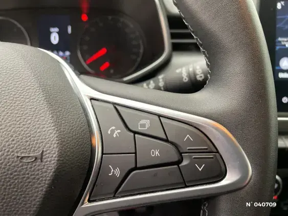 RENAULT CLIO V - voiture d'occasion - Photo 28