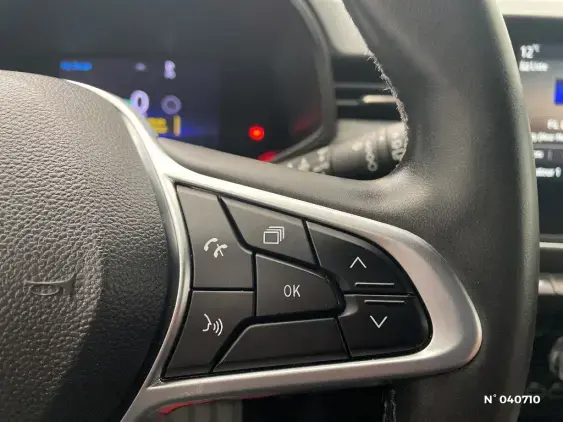 RENAULT CLIO V - voiture d'occasion - Photo 28