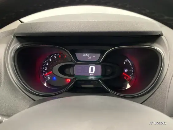 RENAULT CAPTUR - voiture d'occasion - Photo 12