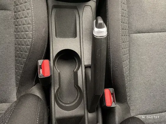 RENAULT CLIO V - voiture d'occasion - Photo 25