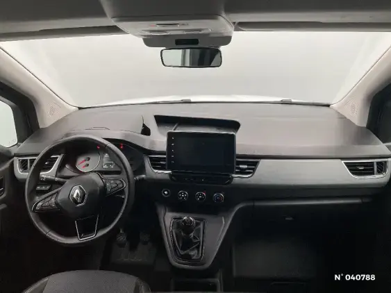 RENAULT KANGOO III - voiture d'occasion - Photo 9