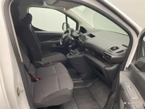 PEUGEOT PARTNER III - voiture d'occasion - Photo 9