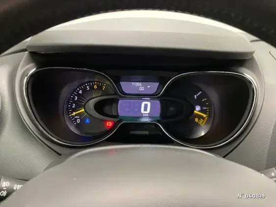 RENAULT CAPTUR - voiture d'occasion - Photo 12
