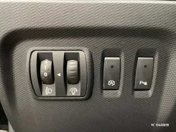 RENAULT CAPTUR - voiture d'occasion - Photo 15