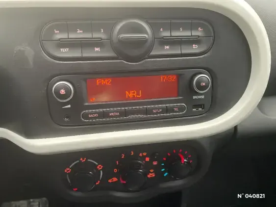RENAULT TWINGO III - voiture d'occasion - Photo 13