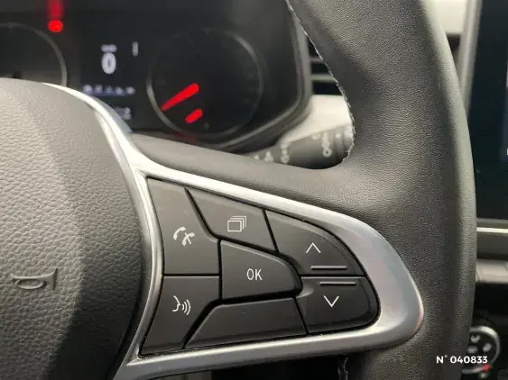 RENAULT CLIO V - voiture d'occasion - Photo 28