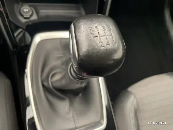 PEUGEOT 208 BUSINESS R II - voiture d'occasion - Photo 26