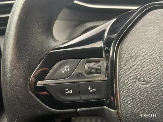 PEUGEOT 208 BUSINESS R II - voiture d'occasion - Photo 28