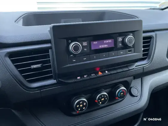 RENAULT TRAFIC FG III - voiture d'occasion - Photo 12