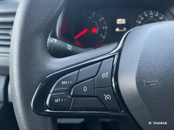 RENAULT TRAFIC FG III - voiture d'occasion - Photo 24