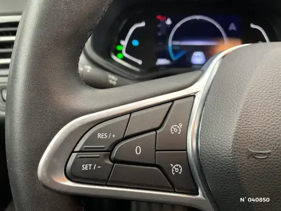 RENAULT CLIO V - voiture d'occasion - Photo 27