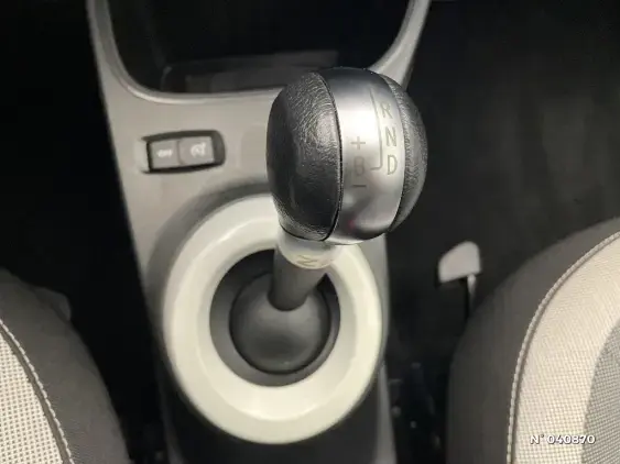 RENAULT TWINGO ELECTRIQUE III - voiture d'occasion - Photo 24