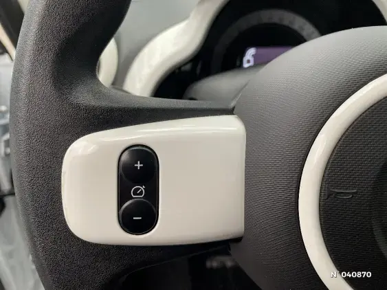 RENAULT TWINGO ELECTRIQUE III - voiture d'occasion - Photo 26