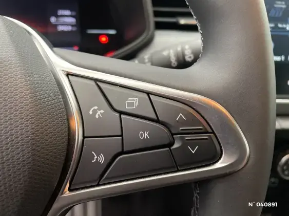 RENAULT CLIO V - voiture d'occasion - Photo 28