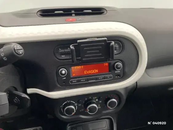 RENAULT TWINGO III - voiture d'occasion - Photo 13