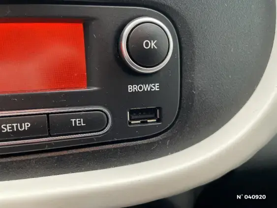 RENAULT TWINGO III - voiture d'occasion - Photo 25