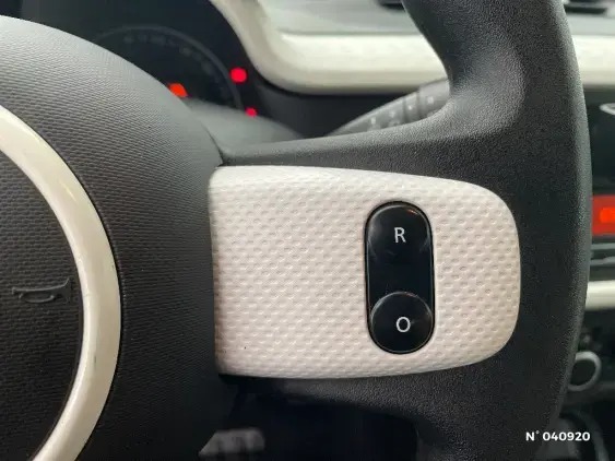 RENAULT TWINGO III - voiture d'occasion - Photo 30