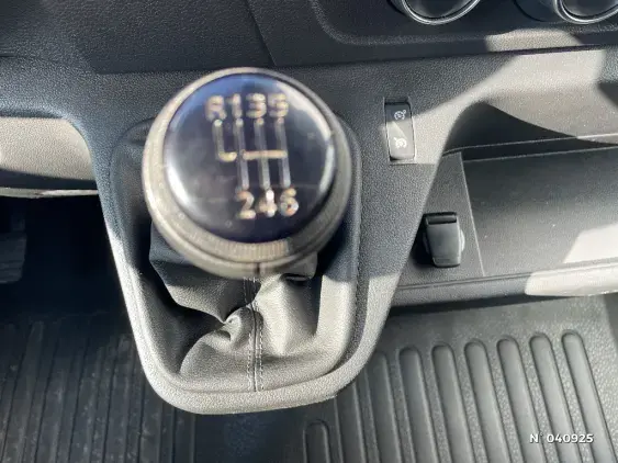 RENAULT MASTER FG III - voiture d'occasion - Photo 25