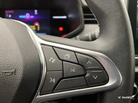 RENAULT CLIO V - voiture d'occasion - Photo 28