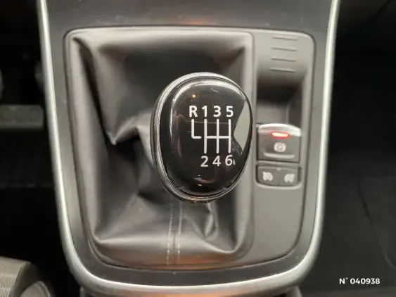 RENAULT GRAND SCENIC IV - voiture d'occasion - Photo 25