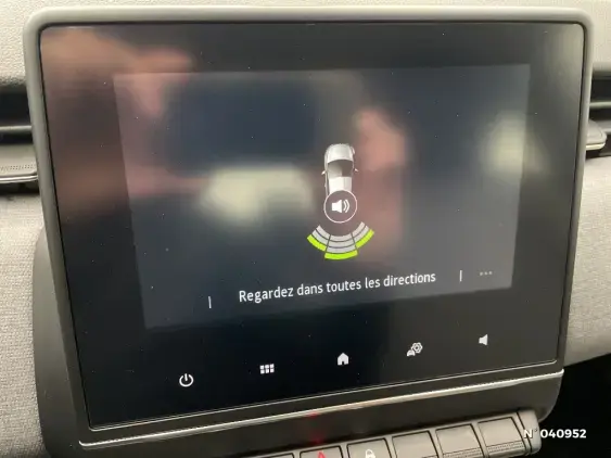 RENAULT CLIO V - voiture d'occasion - Photo 14