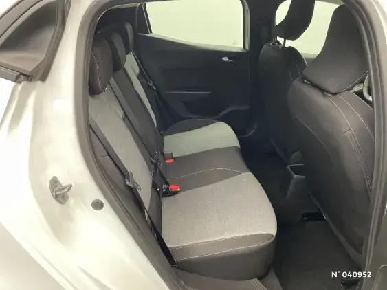 RENAULT CLIO V - voiture d'occasion - Photo 11