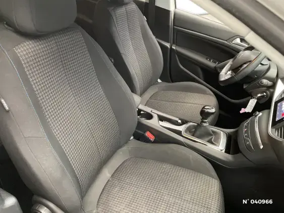 PEUGEOT 308 II - voiture d'occasion - Photo 10