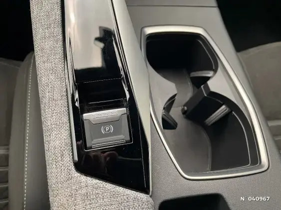 PEUGEOT 3008 III - voiture d'occasion - Photo 27