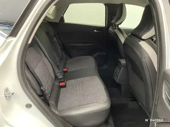 RENAULT CAPTUR II - voiture d'occasion - Photo 11