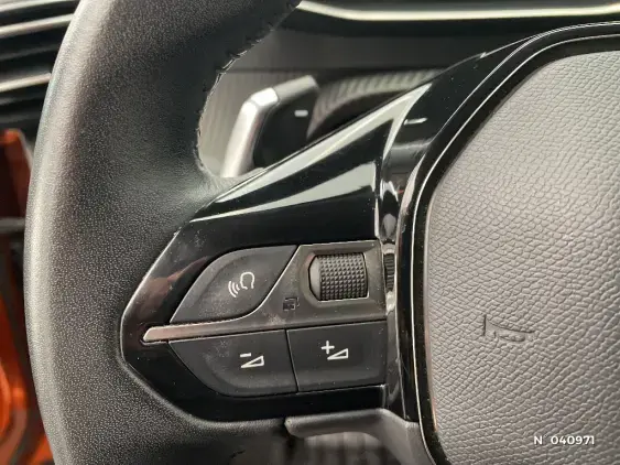 PEUGEOT 2008 II - voiture d'occasion - Photo 29