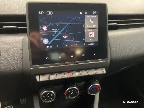 RENAULT CLIO V - voiture d'occasion - Photo 13