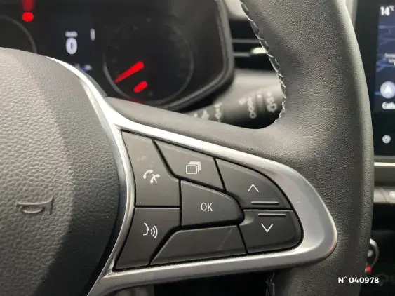 RENAULT CLIO V - voiture d'occasion - Photo 28