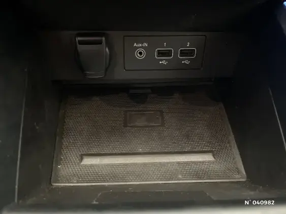 RENAULT CLIO V - voiture d'occasion - Photo 24