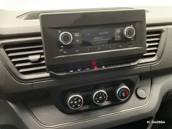 RENAULT TRAFIC FG III - voiture d'occasion - Photo 12