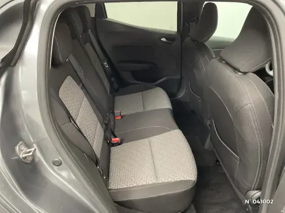 RENAULT CLIO V - voiture d'occasion - Photo 11