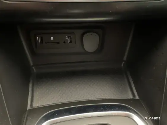 RENAULT MEGANE IV - voiture d'occasion - Photo 24