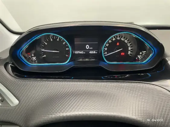 PEUGEOT 2008 - voiture d'occasion - Photo 12