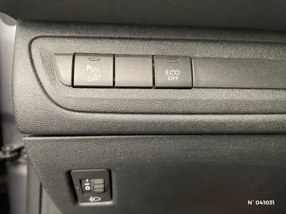 PEUGEOT 2008 - voiture d'occasion - Photo 15